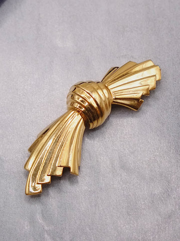 Givenchy golden bonbon brooch (Vintage)