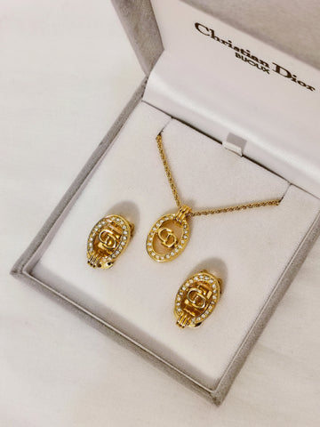vintage Christian Dior earrings & necklace set | on slowness