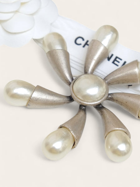 Vintage CHANEL 1999 Cruise Collection Brooch with Massive Faux Pearls