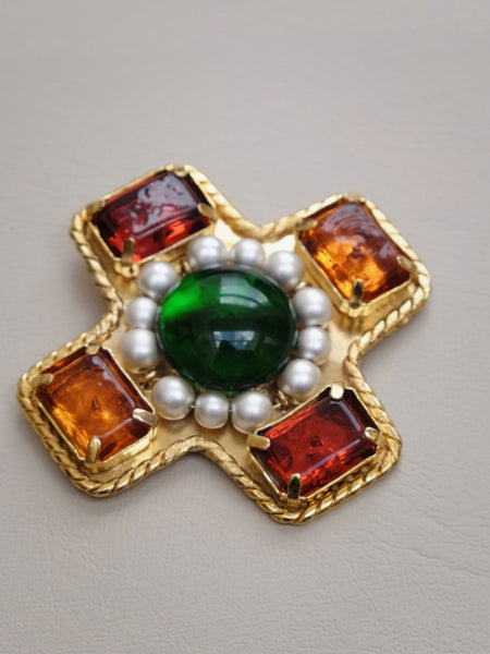 CHANEL gripoix glass cross brooch (vintage)