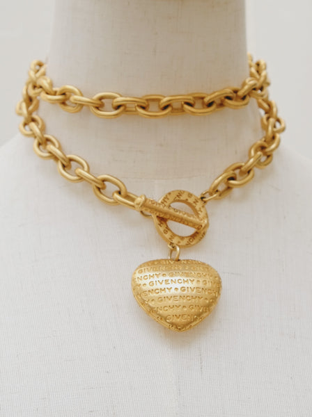 Givenchy heart logo pendant chain necklace (Vintage)