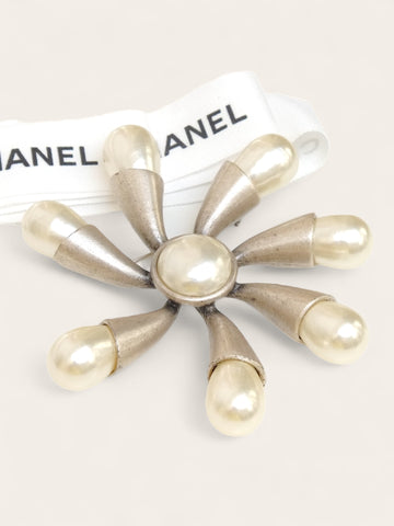 Vintage CHANEL 1999 Cruise Collection Brooch with Massive Faux Pearls