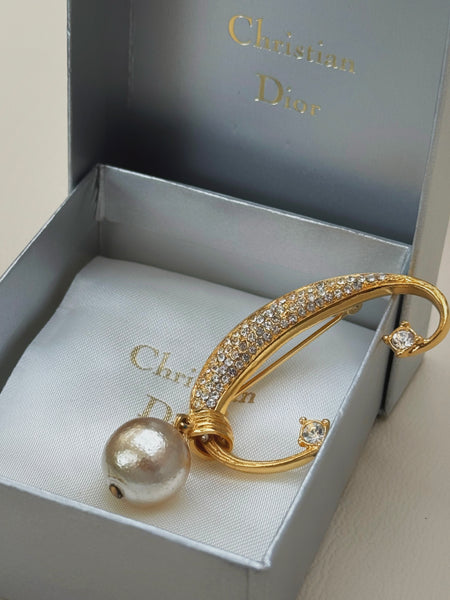 Christian Dior Boutique Letter C with Pearl Brooch (Vintage)