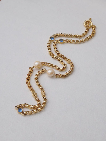 Givenchy logo with pearls long chain necklace (Vintage)