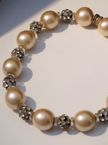 Old glass beads with faux pearls choker Necklace (vintage)