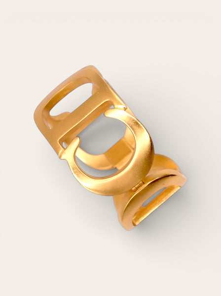 Chr Dior statement infinity CD bangle (vintage)