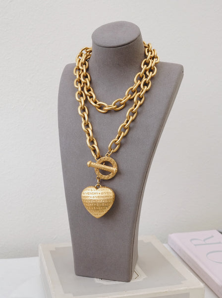 Givenchy heart logo pendant chain necklace (Vintage)