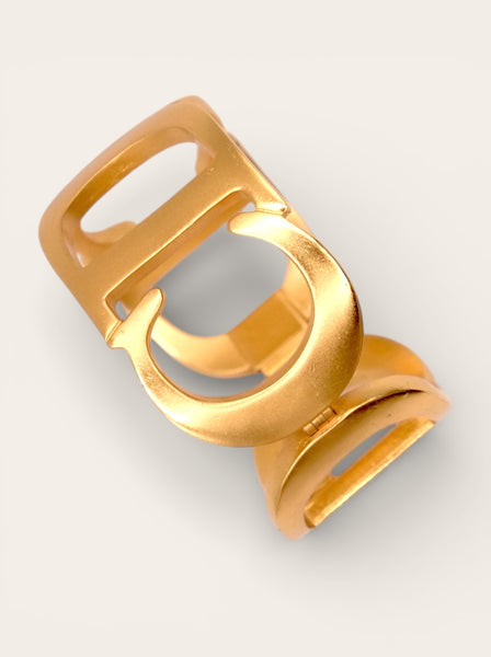 Chr Dior statement infinity CD bangle (vintage)