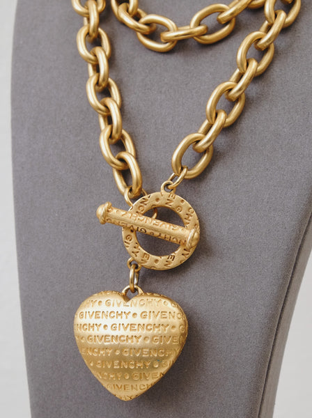Givenchy heart logo pendant chain necklace (Vintage)