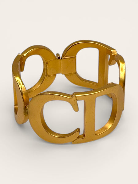 Chr Dior statement infinity CD bangle (vintage)