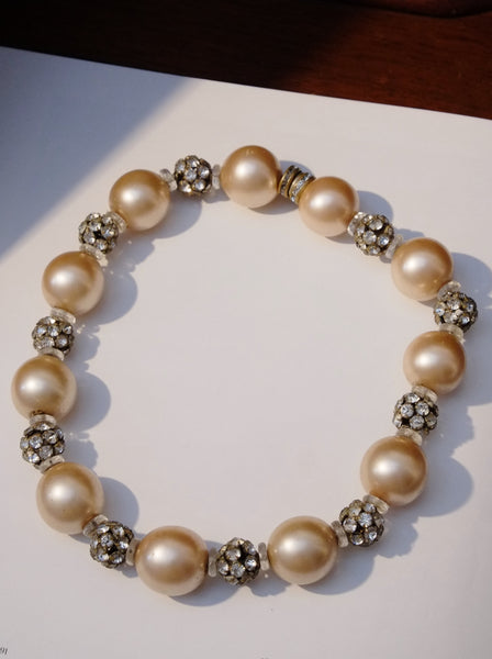 Old glass beads with faux pearls choker Necklace (vintage)