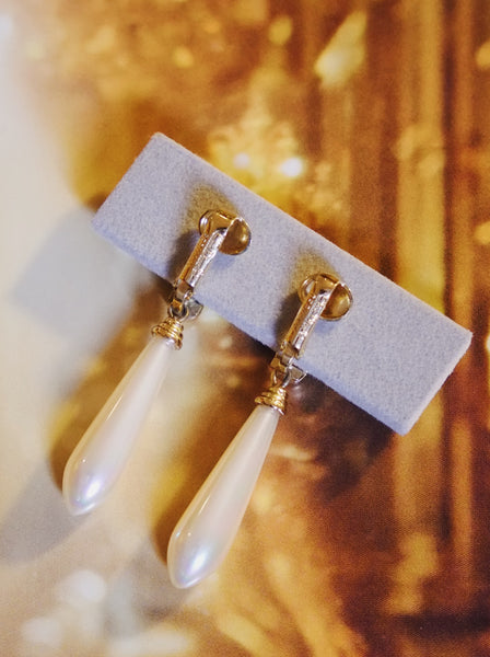 Chr Dior pearl drops earrings (Vintage) | on slowness