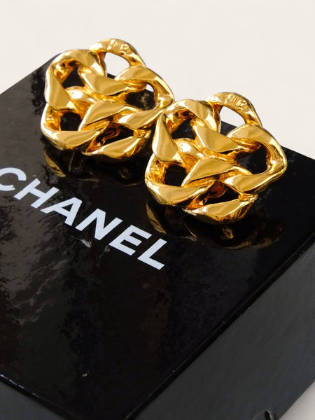 Chanel golden chain earrings (vintage)