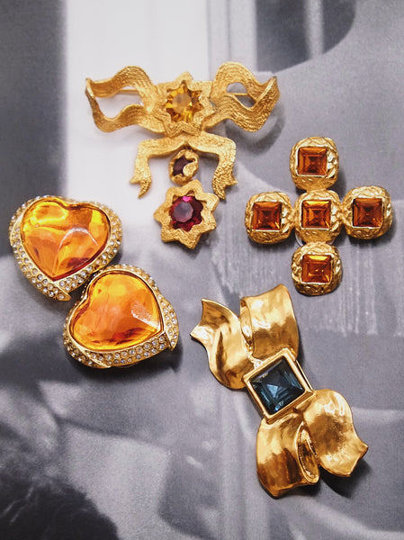 YSL Yves Saint Laurent orange crystals cross pin brooch (Vintage) | on slowness