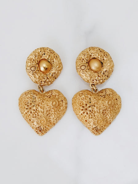 Rochas Paris lava hearts massive earrings (Vintage) | on slowness