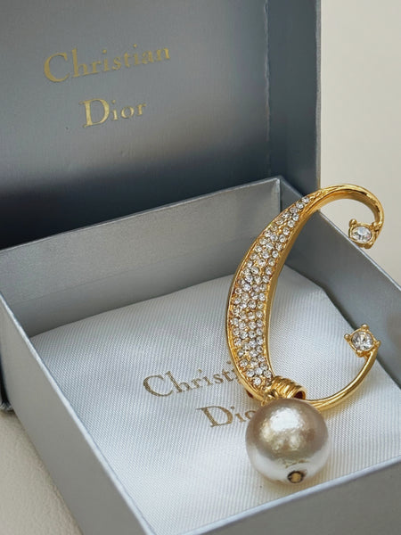Christian Dior Boutique Letter C with Pearl Brooch (Vintage)