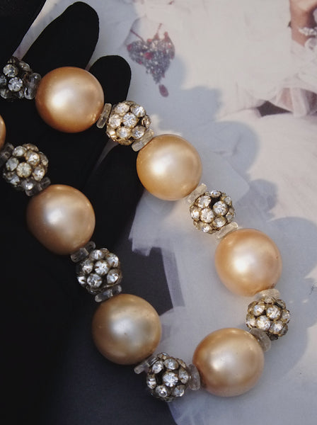 Old glass beads with faux pearls choker Necklace (vintage)