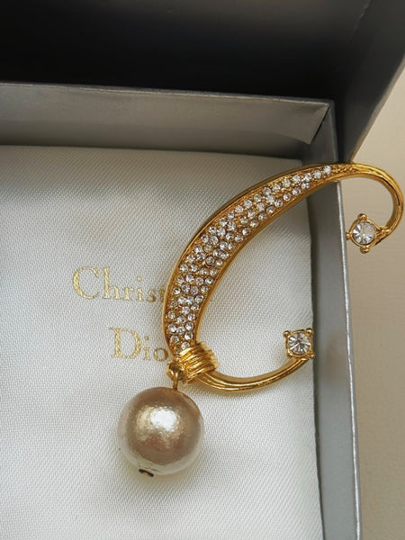 Christian Dior Boutique Letter C with Pearl Brooch (Vintage)