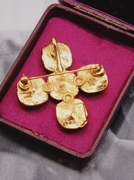 YSL Yves Saint Laurent orange crystals cross pin brooch (Vintage) | on slowness