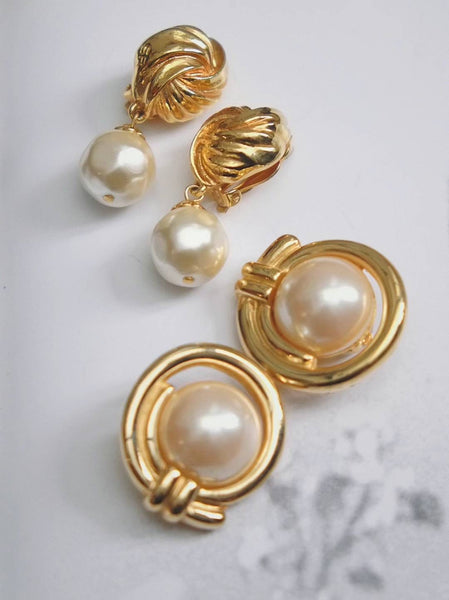 Sonia Rykiel golden swirling knot pearl drops earrings (Vintage) | on slowness