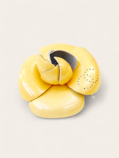 CHANEL Camellia Brooch in buttery yellow leather (vintage)