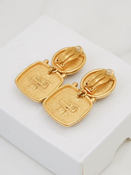 Escada Daisy Motif earrings (Vintage)