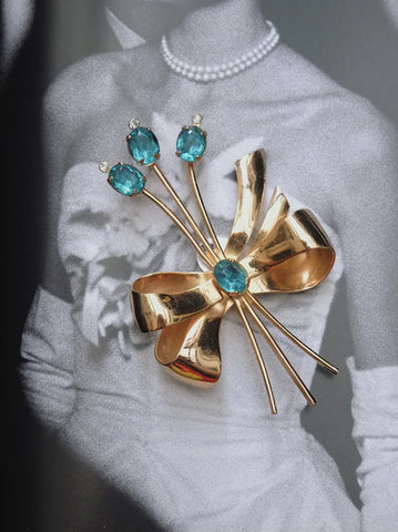 Vintage Coro flower bouquet brooch | onslowness