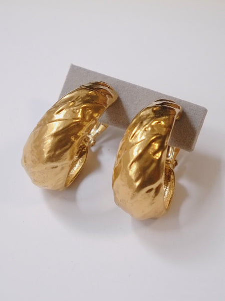 YSL Yves Saint Laurent half hoop golden earrings (Vintage) | on slowness