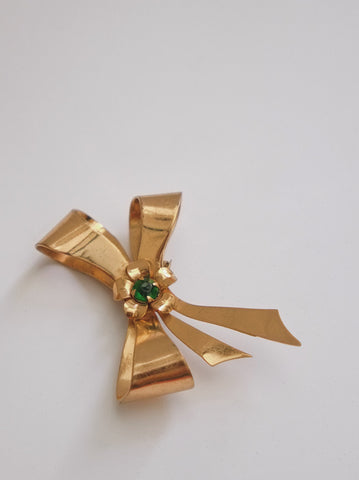 Coro green crystals raffia bow brooch (vintage)