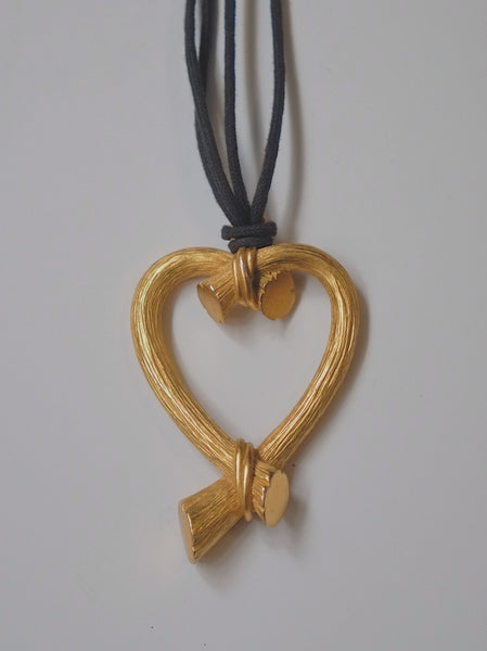 Escada golden heart pendant rope necklace (Vintage)