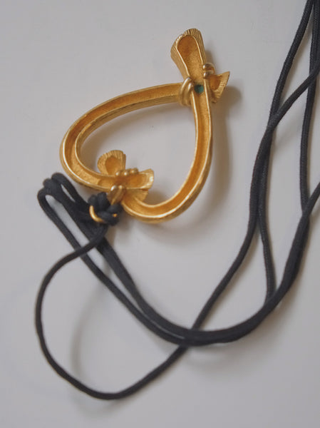 Escada golden heart pendant rope necklace (Vintage)
