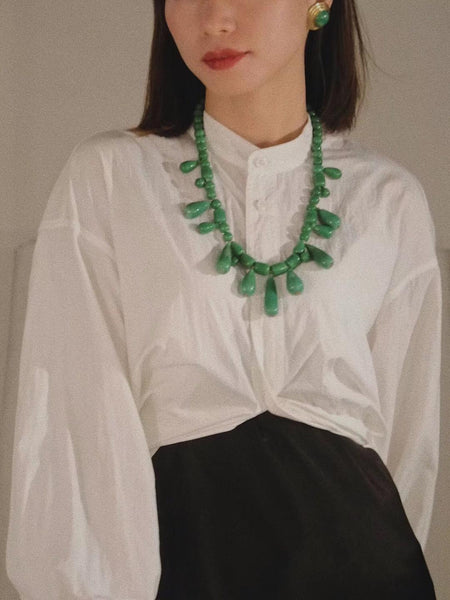 Old glass jade-look statement necklace (vintage) | on slowness
