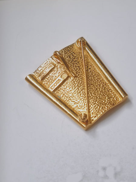 Escada golden plaque pendant/brooch (Vintage) | on slowness