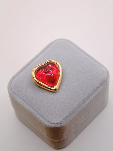 YSL Yves Saint Laurent red heart small brooch (Vintage) | on slowness
