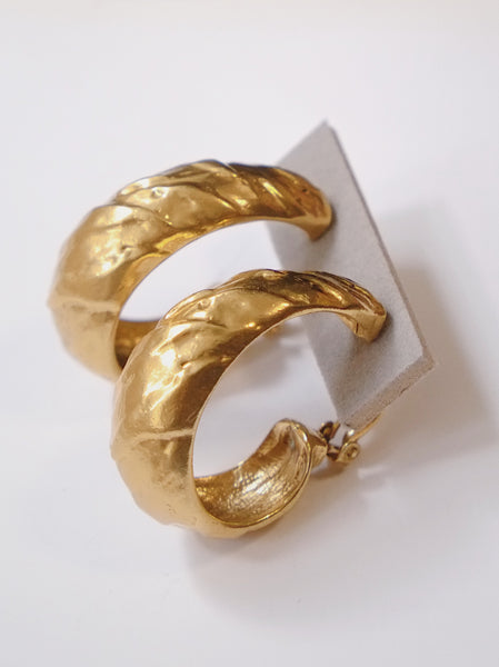 YSL Yves Saint Laurent half hoop golden earrings (Vintage) | on slowness