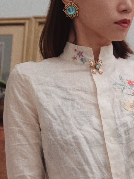 Trifari turquoise glass cabochon earrings (Vintage)