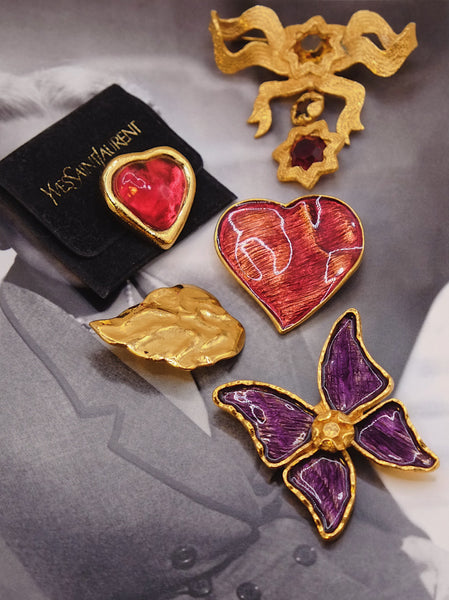YSL Yves Saint Laurent red heart small brooch (Vintage) | on slowness