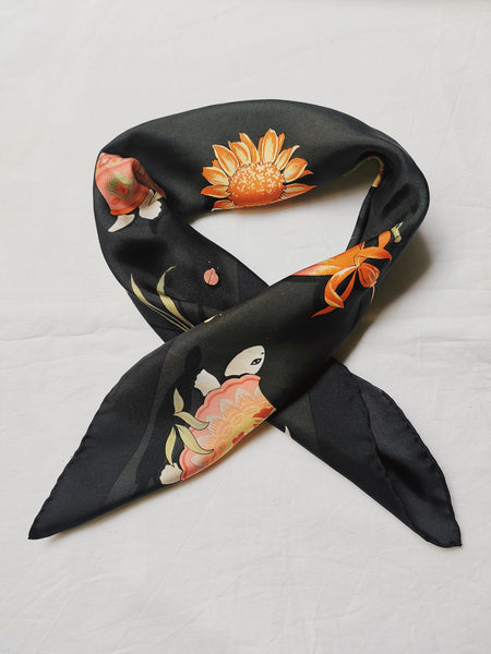 vintage Salvatore Ferragamo scarf | ON SLOWNESS