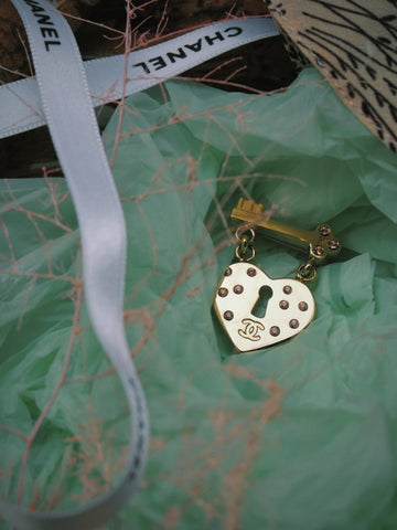vintage CHANEL jewelry heart locker pin brooch | ON SLOWNESS