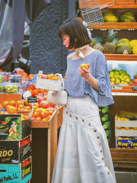 vintage Salvadore Ferragamo white lock wicker hand bag | ON SLOWNESS