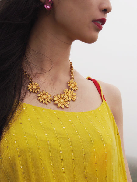 vintage Kenzo flower necklace | on slowness