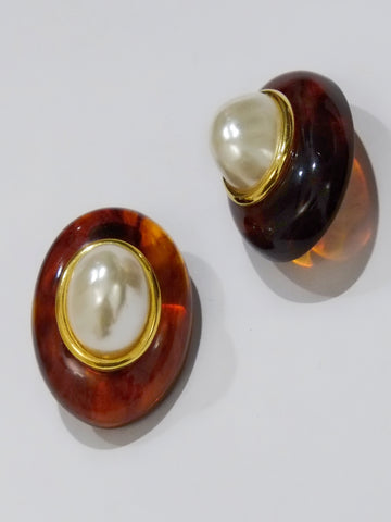 Kenneth Jay Lane faux pearls clip on earrings (vintage)