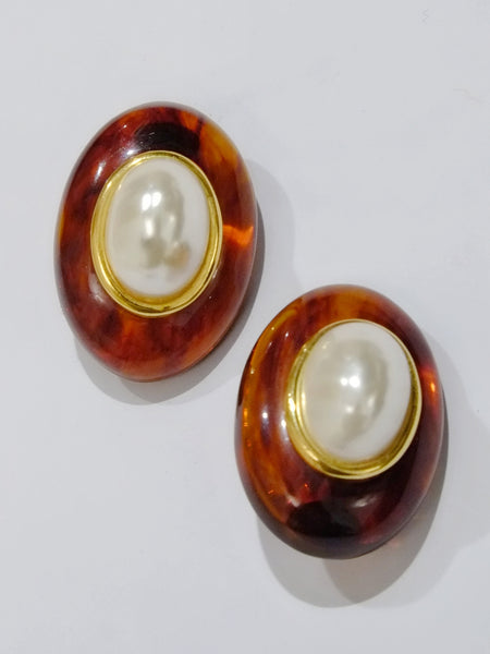 Kenneth Jay Lane faux pearls clip on earrings (vintage)