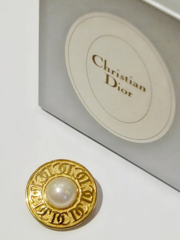 Christian Dior faux pearl circle brooch (Vintage)