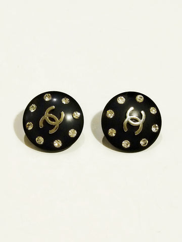 CHANEL black classy clip on earrings (vintage)