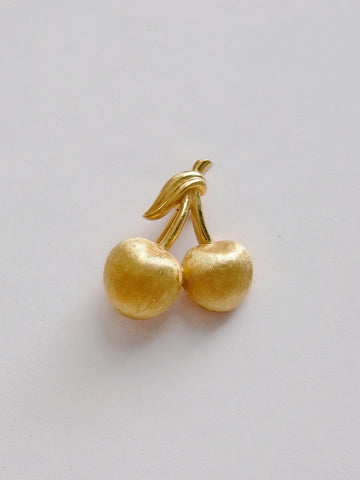 Trifari golden cherries brooch (vintage)