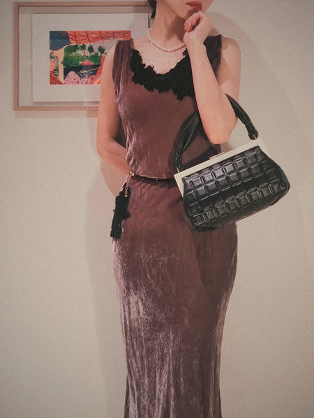 vintage CHANEL clutch bag | ON SLOWNESS