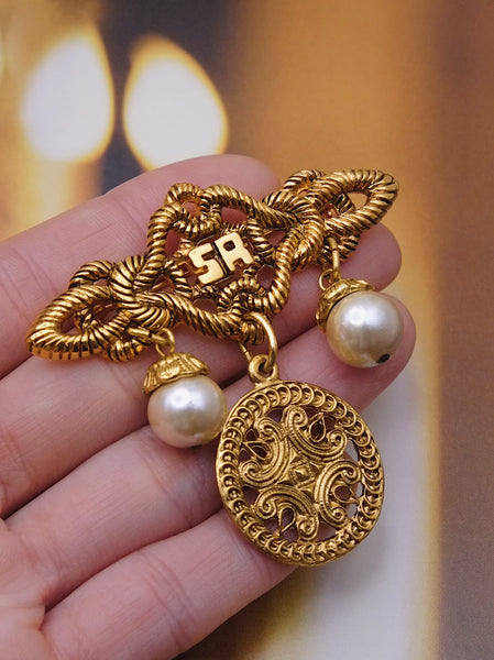 Pre-owned vintage Sonia Rykiel brooch | on slowness