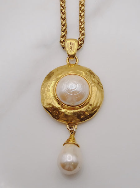 Vintage YSL Yves Saint Laurent faux pearls drop necklace | on slowness