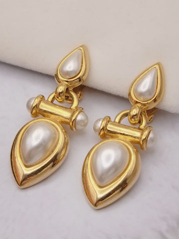 Faux pearls drops earrings (Vintage)